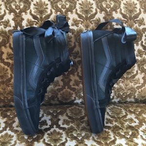 Vans Old Skool Sk8-Hi Suede Satin & Leather 7.5 W